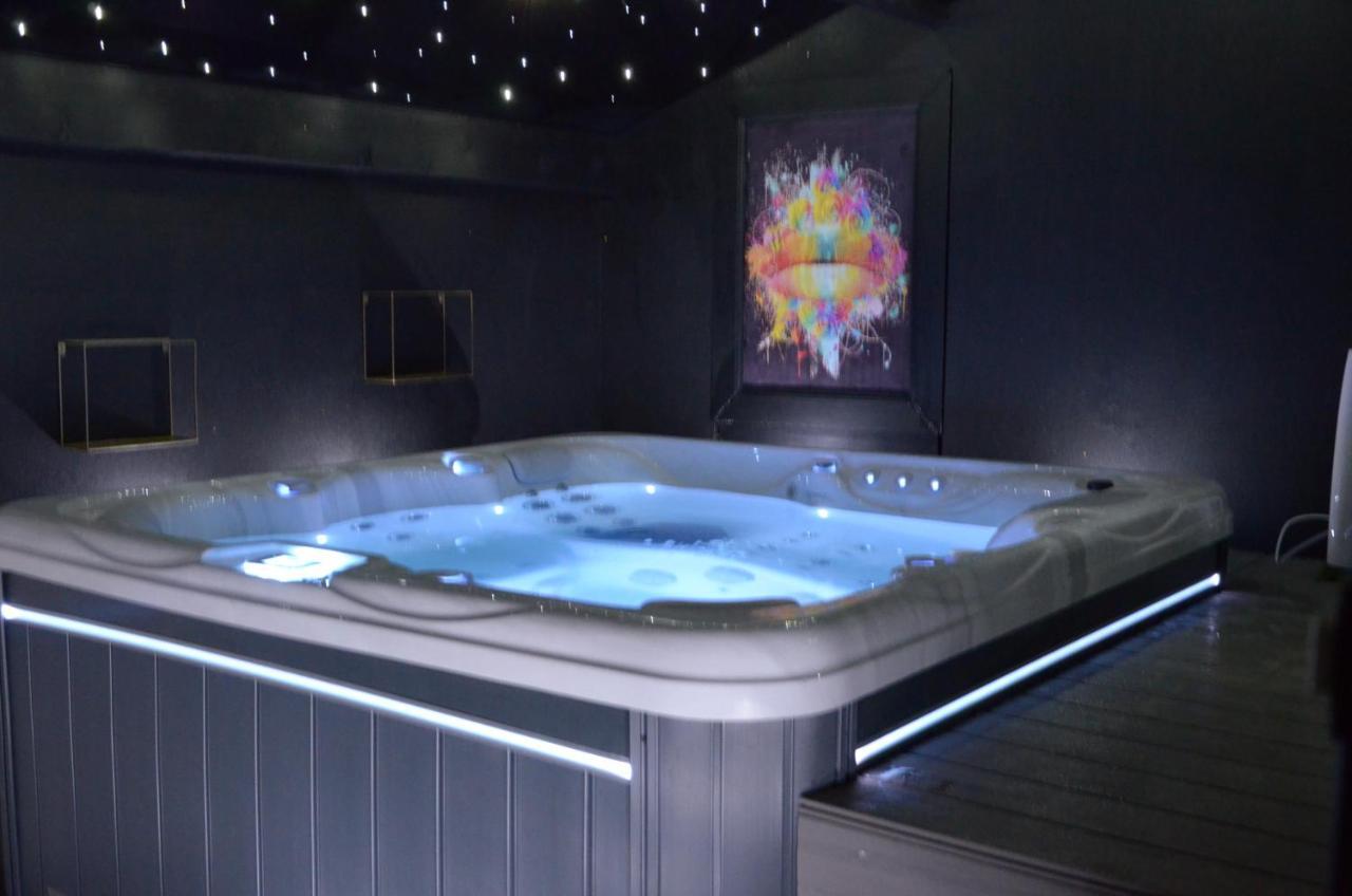 Gite Romantique Avec Spa Coeur A Corps 44 La Plaine-sur-Mer Kültér fotó